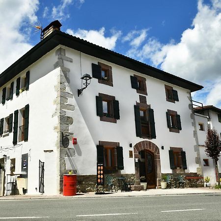Apartamentos De Montana Mendiola - Casa Ferran-Casa Karrikaburu Valcarlos Exterior photo